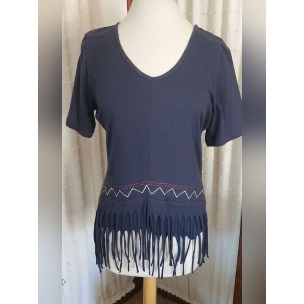 Cruel Women’s Navy short sleeved Fringed Western Inspired V-Neck Knit Top